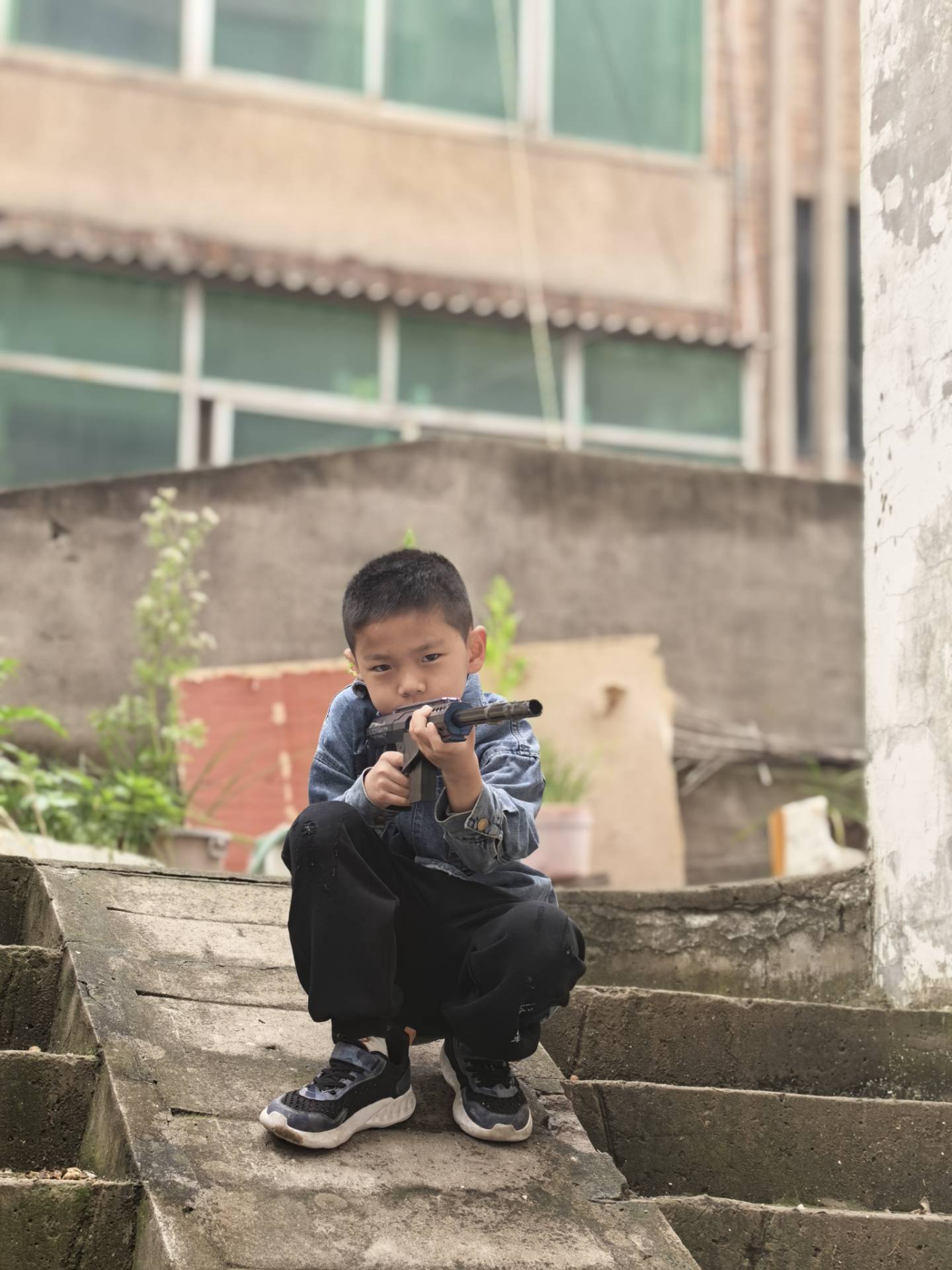 承悦在老家玩